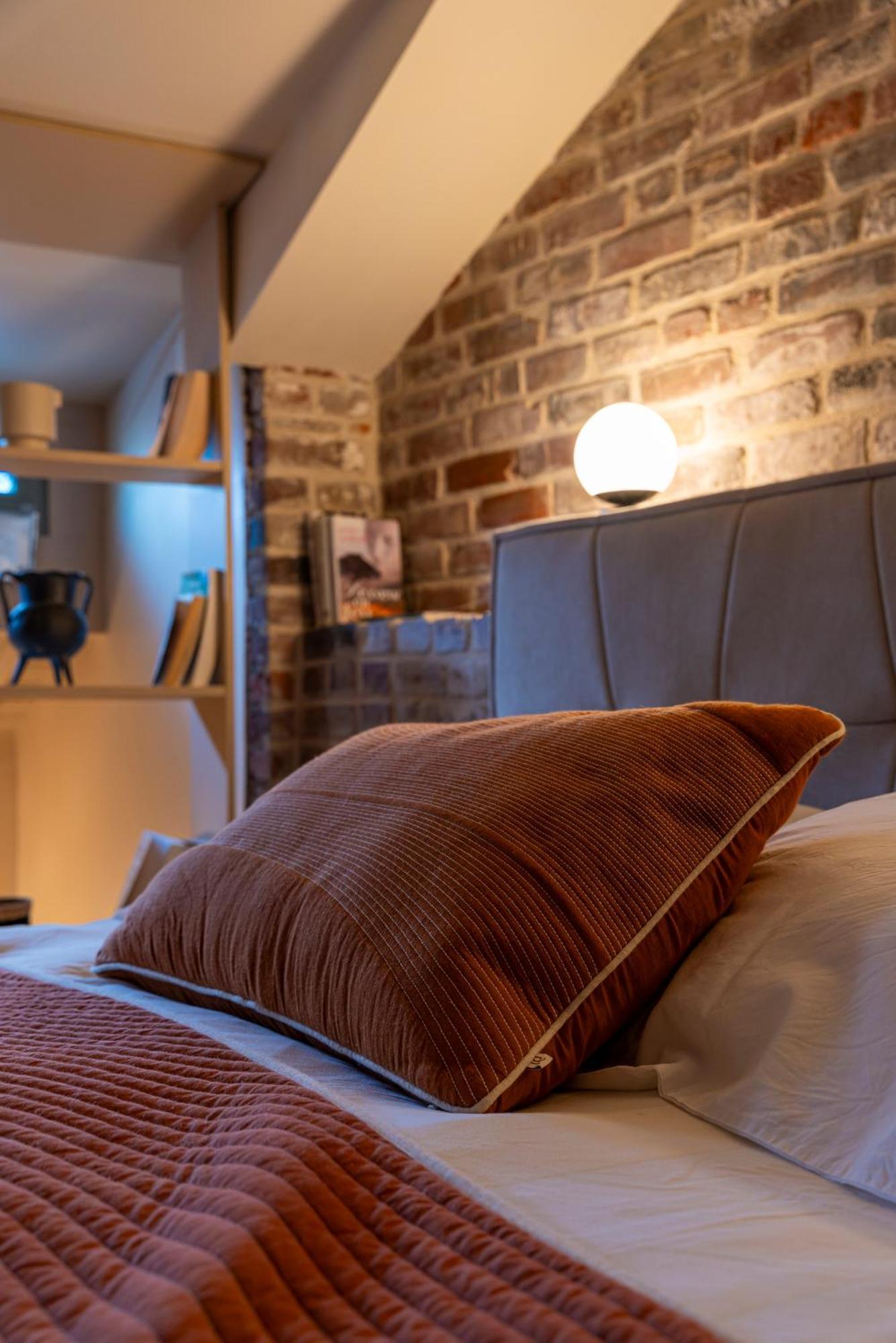 Le Gypsy - Charme & Emplacement Parfait Honfleur Exterior photo